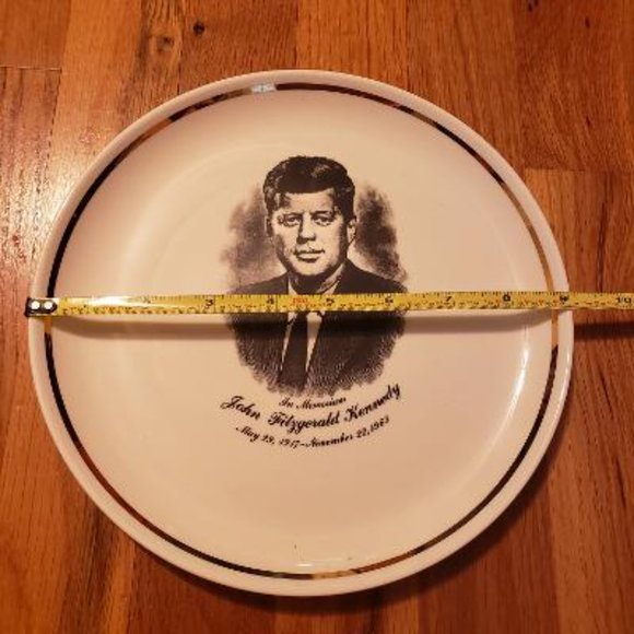 Vintage John F. Kennedy Commemorative Plate - Picture 4 of 4